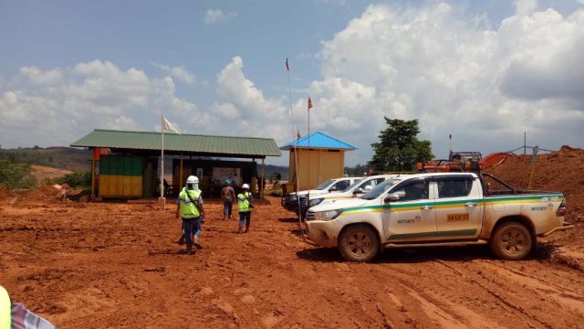 Tambang bauksit Antam di Tayan. Foto: Michael Agustinus/kumparan