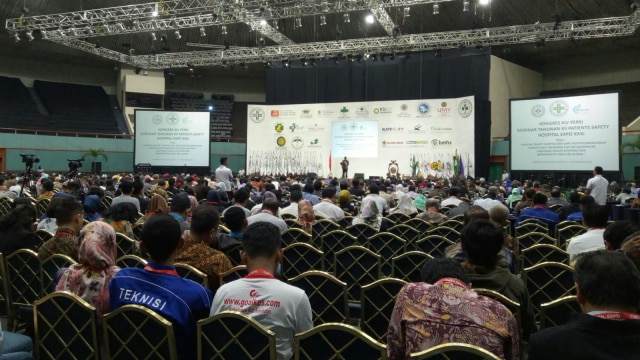 Presiden Joko Widodo buka Kongres ke-14 Perhimpunan RS di JCC Senayan. (Foto: Jihad Akbar/kumparan)