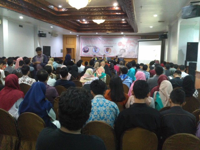 Diskusi Rocky Gerung Bikin Cemas Kota Banjarmasin