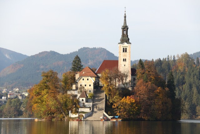 Pulau di Tengah Danau Bled (Foto: Pixabay)