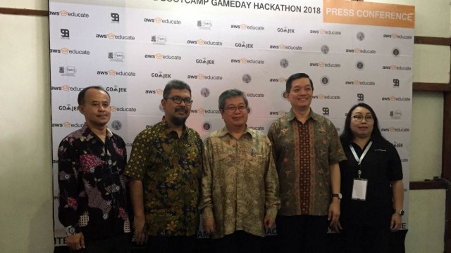 Pelatihan komputasi awan ITB dan AWS Educate. (Foto: Iqbal Tawakal/kumparan)