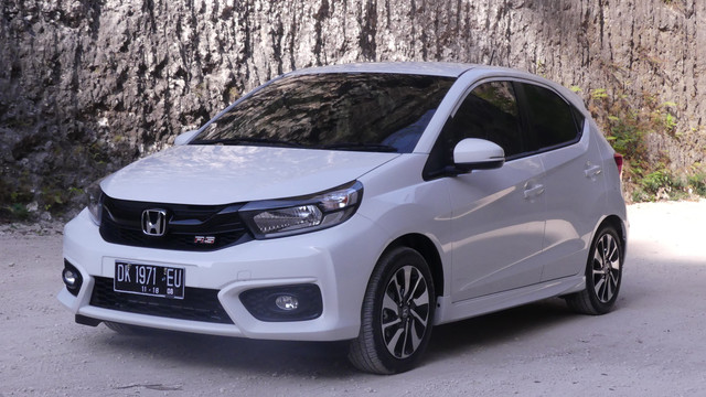 Tampilan depan samping kiri all new Honda Brio (Foto: Aditya Pratama Niagara/kumparanOTO)