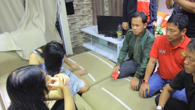 Bima Arya Gerebek Praktik Prostitusi Pelajar di Apartemen, Rabu (17/10) (Foto: Dok. Tim Media Bima Arya)