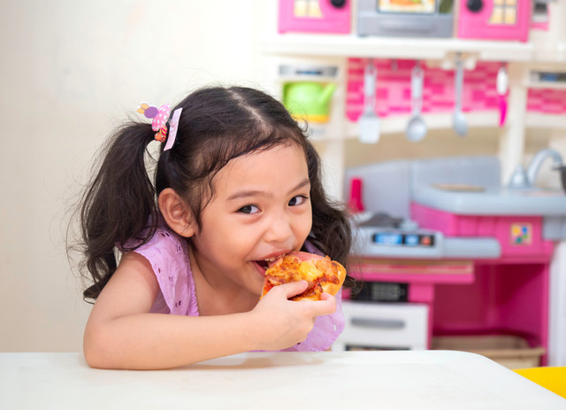 Tips memilih camilan sehat untuk balita (Foto: Shutterstock)