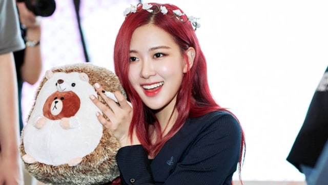 Rose Blackpink (Foto: Facebook @BLACKPINKOFFICIAL)
