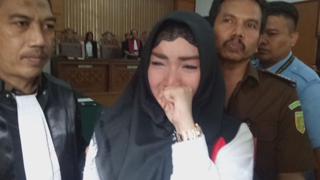 Sidang puturan Roro Fitria (Foto: Aria Pradana/kumparan)