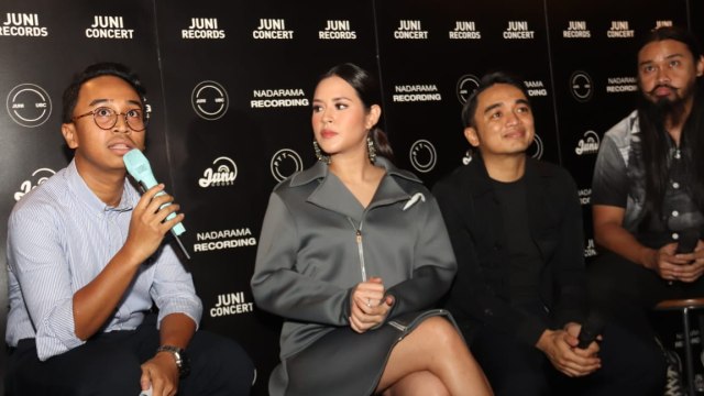 Konferensi pers Raisa dan Dipha Barus. (Foto: Munady)