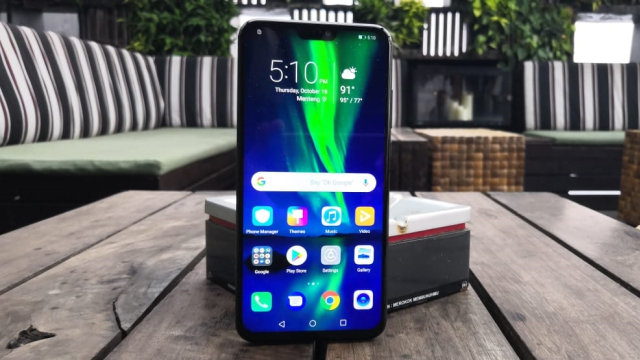 Honor 8X. (Foto: Bianda Ludwianto/kumparan)