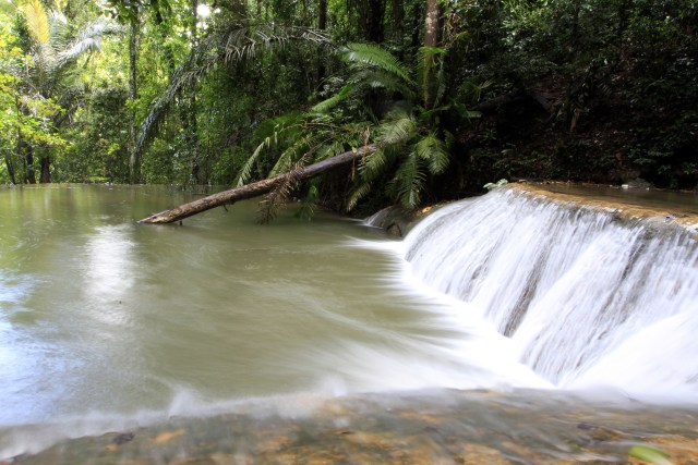 Air Terjun Moramo (Foto: Flickr/Aris Daeng)