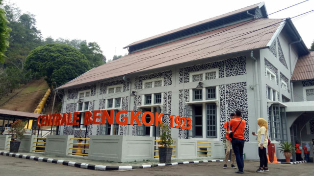 Pembangkit Listrik Tenaga Air (PLTA) Bengkok Bandung.
 (Foto: Resya Firmansyah/kumparan)