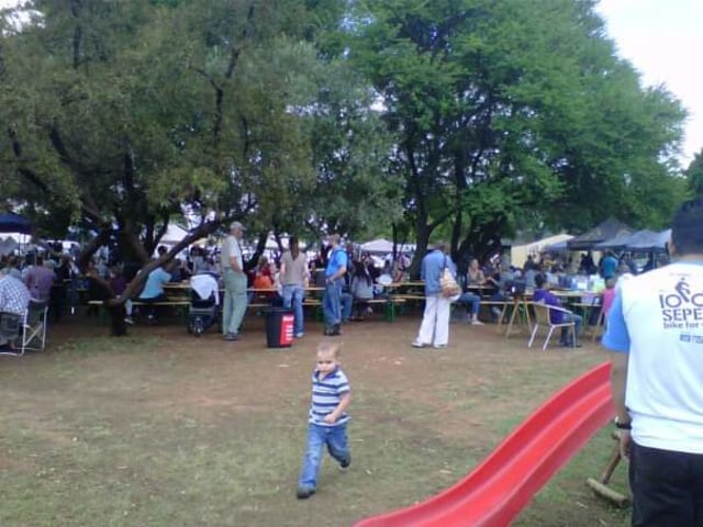 Menghabiskan Sabtu pagi di Hazel Food (1)
