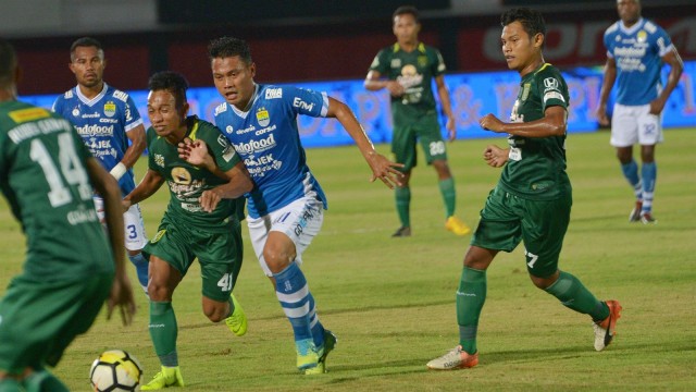 Duel Persib vs Persebaya di Liga 1. Foto: Nyoman Budhiana/ANTARA