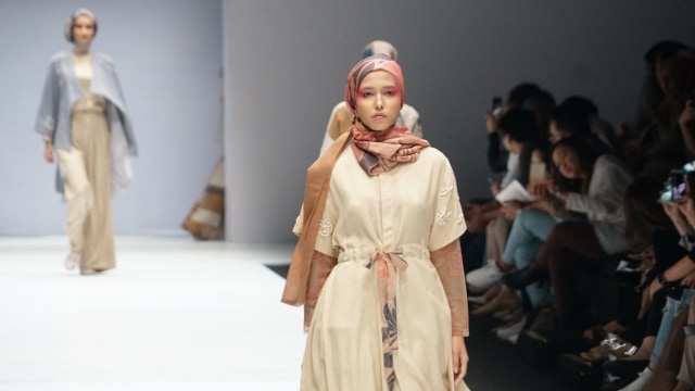 Fashion Show Indonesia Fashion Forward present by Kami di Jakarta Fashion Week 2019. (Foto: Iqbal Firdaus/kumparan)