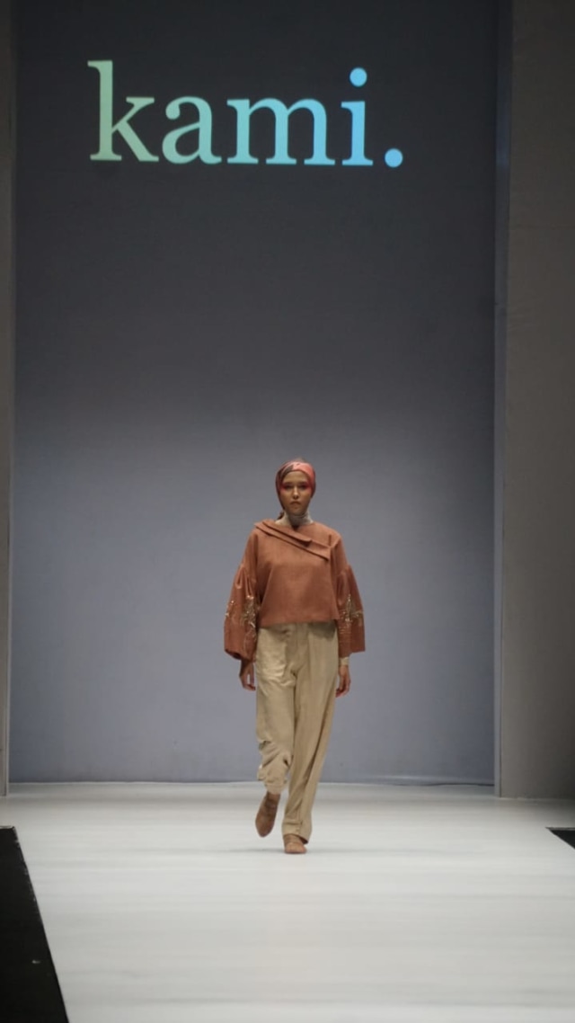 Fashion Show Indonesia Fashion Forward present by Kami di Jakarta Fashion Week 2019. (Foto: Iqbal Firdaus/kumparan)