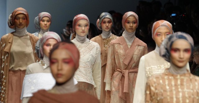 Fashion Show Indonesia Fashion Forward present by Kami di Jakarta Fashion Week 2019. (Foto: Iqbal Firdaus/kumparan)