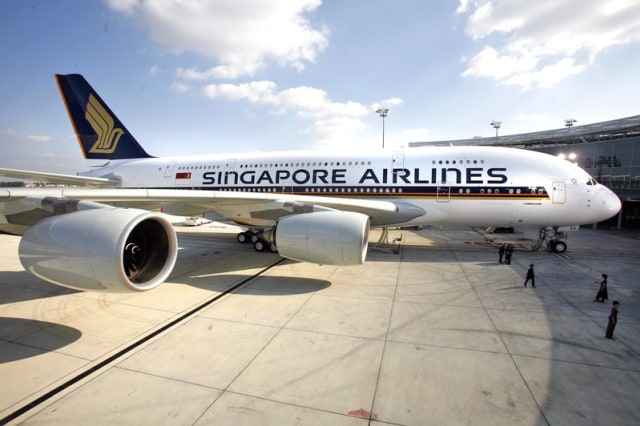 Unique Facts : 19 Hours of Flight, Singapore Airline First to Launch World's Longest Fligh