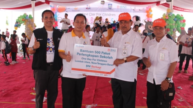 1.200 Anak Korban Gempa Lombok Dapat Tabungan dari BNI Rp 1,2 Miliar.  (Foto: Dok. BNI)