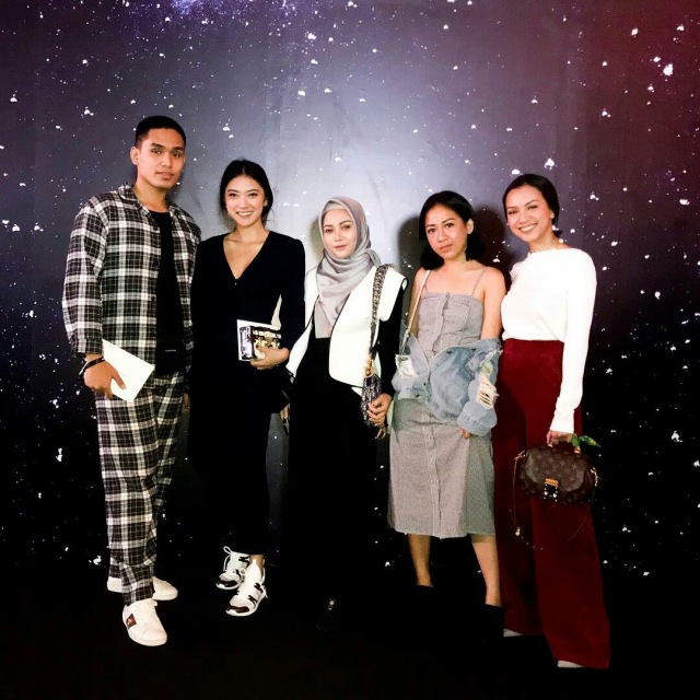 Meski Belum Mantap, Intip 7 Potret Selebgram Rachel Vennya Berhijab (6)