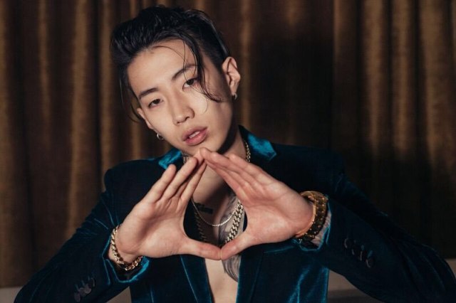 Berita Terkini: Seperti The East Light, 3 Idol K-Pop Pernah Alami Kekerasan (1)