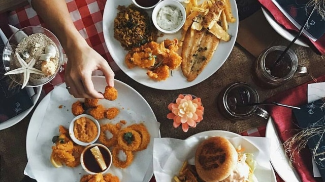 Fish Bomber Seafood Cafe (Foto: Instagram @andrebinarto)