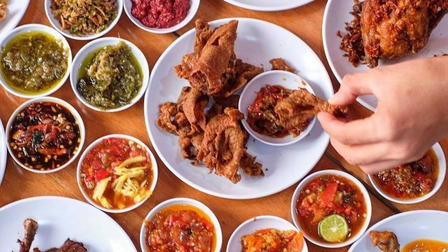 Sambal Khas Karmila (Foto: Instagram @bikingendut)