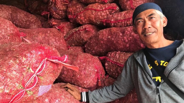 Mengunjungi gudang bibit bawang putih di Desa Sembalun, Lombok, Nusa Tenggara Barat (NTB). (Foto: Dewi Rachmat Kusuma/kumparan)