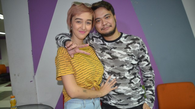 Reza Smash dan kekasihnya, Fabiola Foto: Ainul Qalbi/kumparan