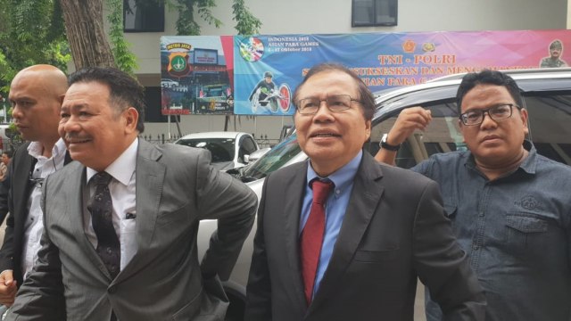 Otto Hasibuan (tengah dari kiri) dan Rizal Ramli (tengah dari kanan). (Foto: Ricad Saka/kumparan)