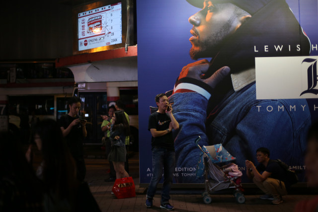 Melukis Hong Kong dari Balik Lensa (1)