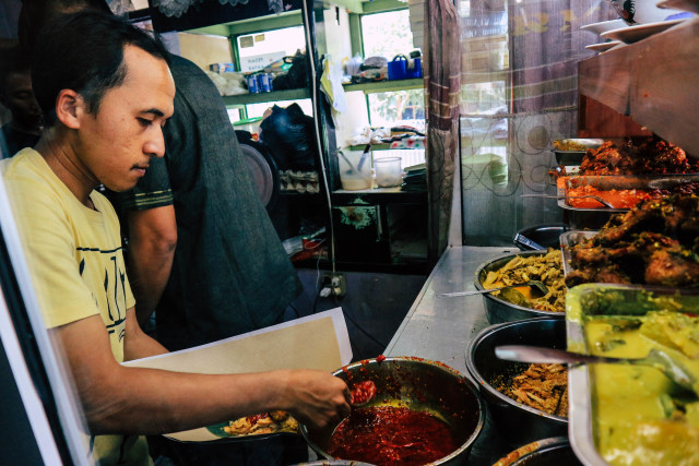 Terjebak Stereotip: Pandangan Keliru terhadap Suku Minang