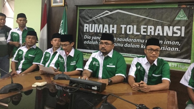 Konferensi pers terkait pembakaran bendera HTI, di Kantor GP Ansor, kJakarta Pusat, Rabu (24/10/2018). (Foto: Rafyq Panjaitan/kumparan)