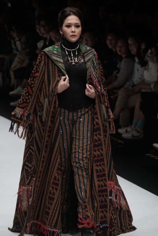 Maia Estianty di Jakarta Fashion Week 2019. (Foto: Irfan Adi Saputra/kumparan)