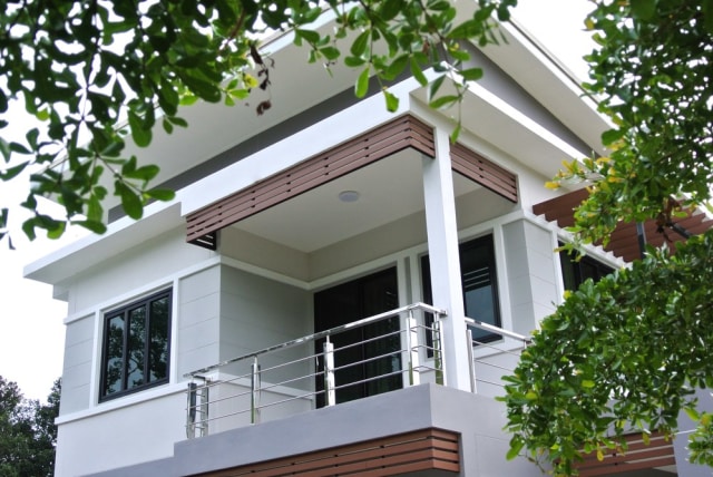 8 Desain Kanopi Rumah Ini Berikan Perlindungan Ekstra Pada Hunian (3)
