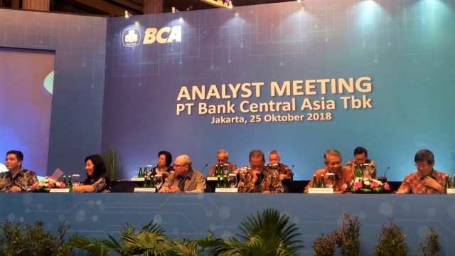 Paparan kinerja BCA kuartal III 2018. (Foto: Nicha Muslimawati/kumparan)