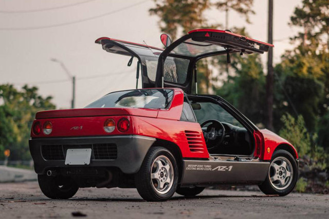 Mazda Autozam Az-1 dengan gullwing doors (Foto: dok. Carbuzz)