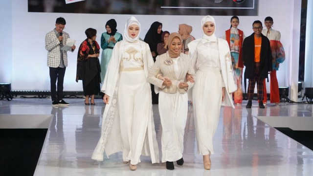 Fashion Show Wardah The Unstoppable You di Jakarta Fashion Week 2019, Senayan City, Jakarta, Jumat (26/10/2018). (Foto: Nugroho Sejati/kumparan)