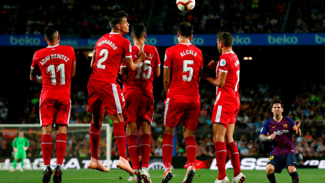Laga Barcelona vs Girona di Camp Nou. (Foto: AFP/Pau Barrena)