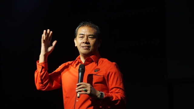 Ketua DPD PDIP bidang Pemuda dan Olahraga, Sukur Nababan. Foto: Nugroho Sejati/kumparan