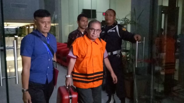 Ketua Komisi B DPRD Kalimantan Tengah, Borak Milton ditahan KPK. (Foto: Adim Mugni/kumparan)