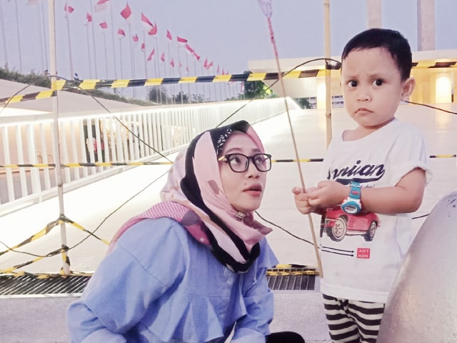 Tips Menghadapi Anak Tantrum di Tempat Umum