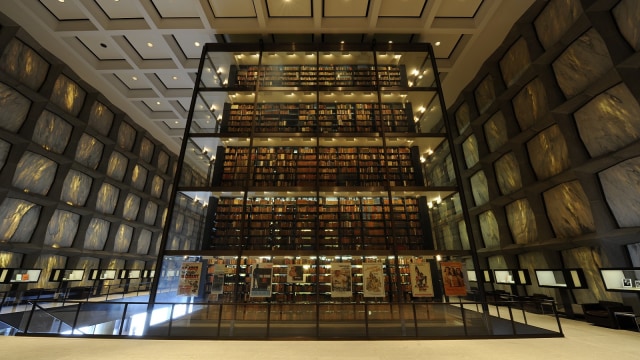 Perpustakaan Beinecke yang Menyimpan Manuskrip dan Buku Langka