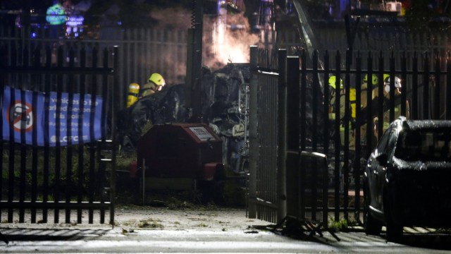Pesawat pemilik Leicester City meledak tak jauh dari King Power Stadium. (Foto: REUTERS/Andrew Yates)