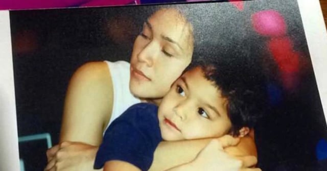 Al Ghazali semasa kecil bersama Maia Estianty. (Foto: Instagram @alghazali7)