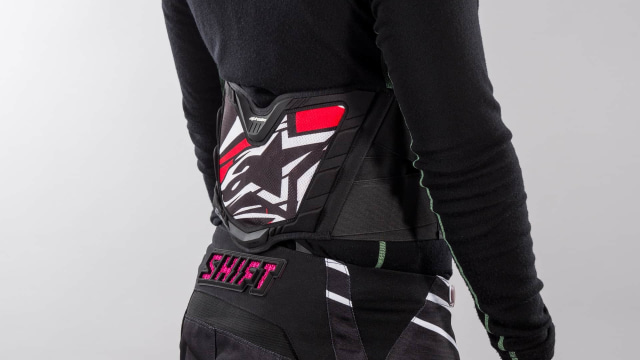 Ilustrasi stagen untuk pengendara motor (Foto: dok. 24mx)