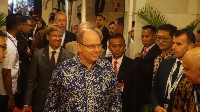Pangeran Monako Albert II melakukan pertemuan bilateral di sela acara OOC, di Nusa Dua Bali, Senin (29/10/2018). (Foto: Abil Achmad Akbar/kumparan)