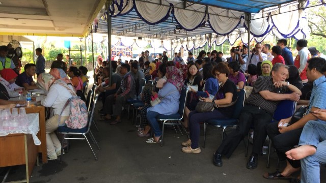 Suasana Pusat Informasi Korban Pesawat Lion Air JT-610 di Bandara Halim Perdanakusuma (Foto: Yuana Fatwalloh/kumparan)