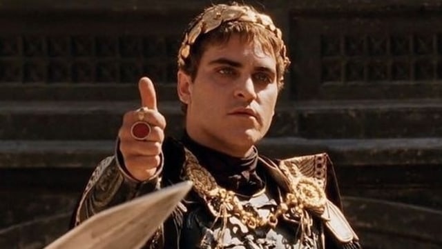 Joaquin Phoenix di film 'Gladiator' (Foto: Instagram @plano.movie)