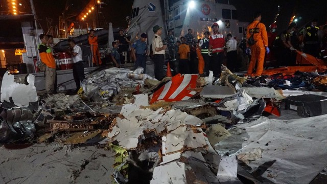 Suasana di dermaga JICT, Tanjung Priok (Foto: Fanny Kusumawardhani/kumparan)
