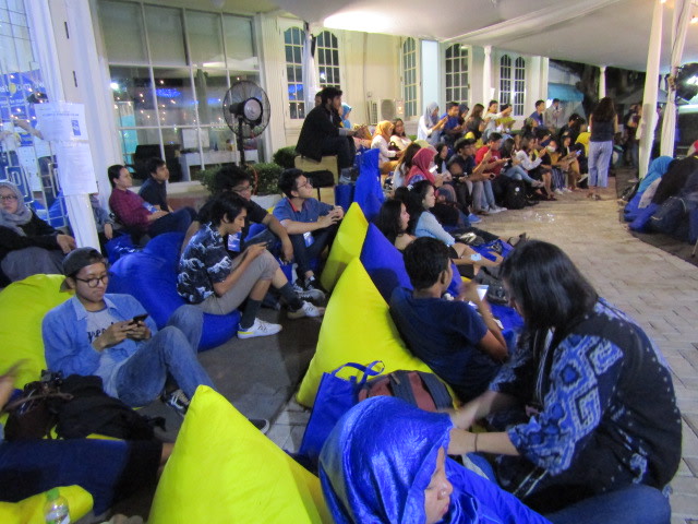 Tips merencanakan liburan ala Febrian di kumpul Pinggir Kolam   (3)