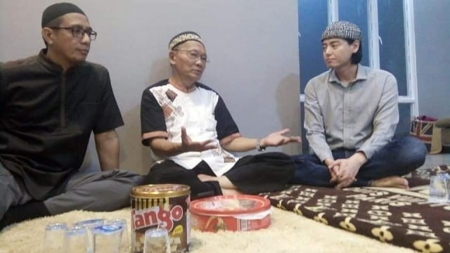 Roger Danuarta masuk Islam. (Foto: Instagram @mualafcenteryogyakarta)